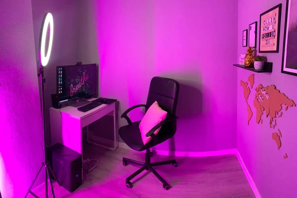 Интерьер вебкам студии OnFire Live Studios